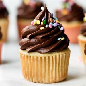 Meet your Posher, Romenna